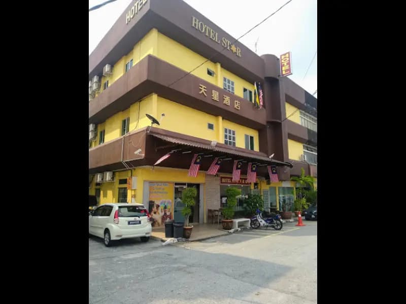 Star Hotel - main photo