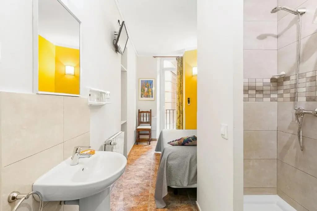 Hostal Santa Anna - photo 22