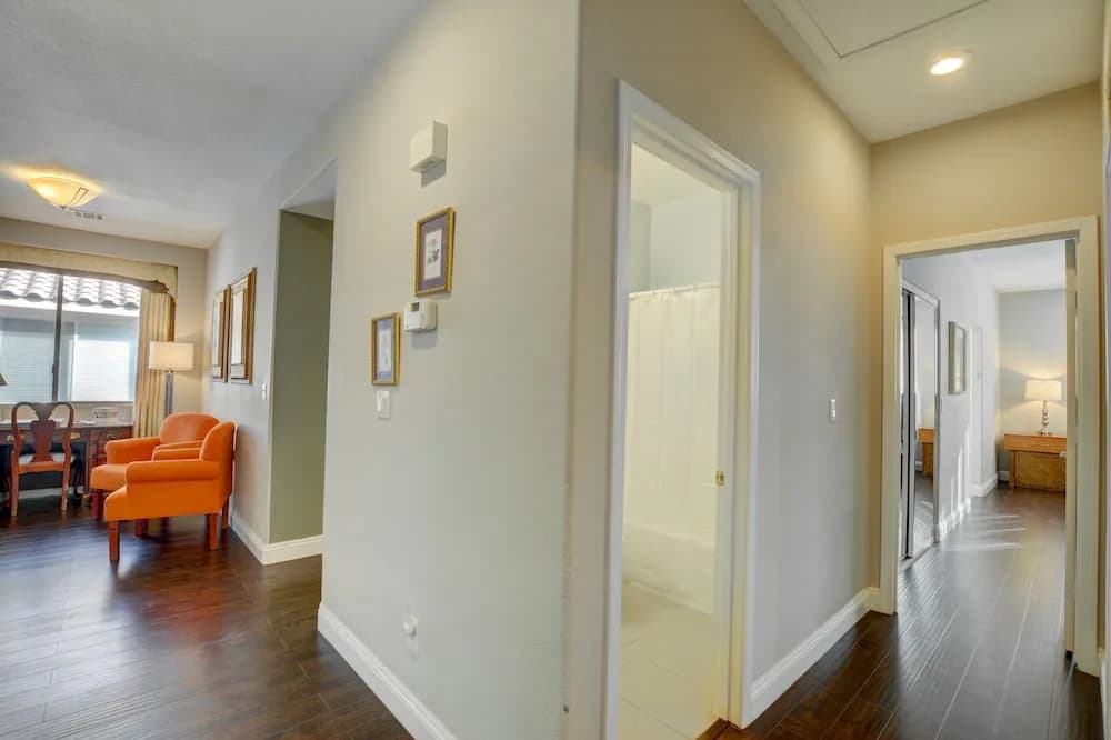 Luxurious 3BR 10min to Las Vegas Strip - photo 11