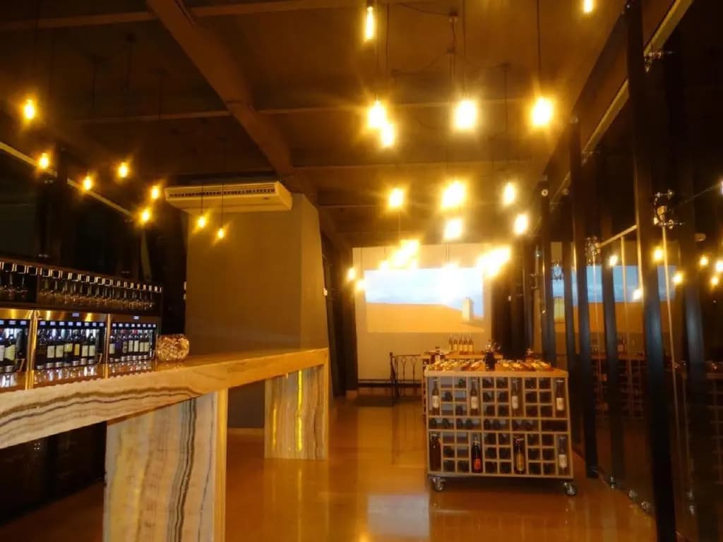 Freedom Square Apartment - photo 13