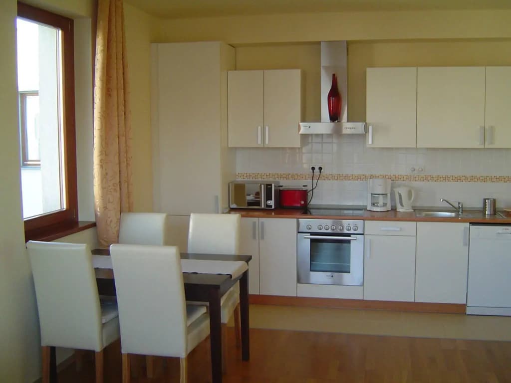 Trendy Deluxe Apartments - photo 17