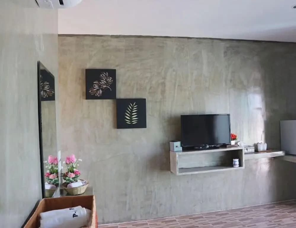 Phan Loft Koh Larn - photo 2