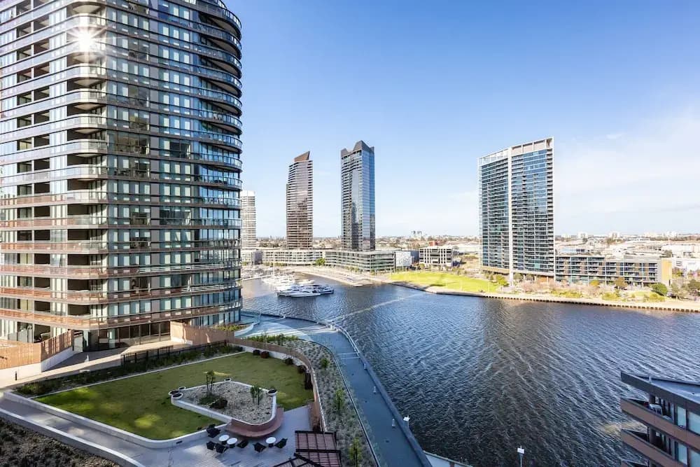 Indie, 2BDR Docklands Apartment - photo 7