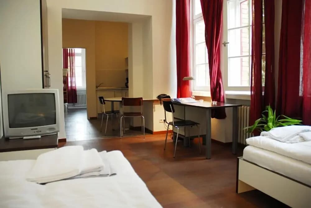 GLS Studio Hotel Berlin - photo 3