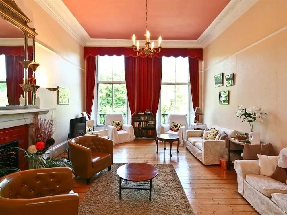 Halcyon Hotel - photo 2