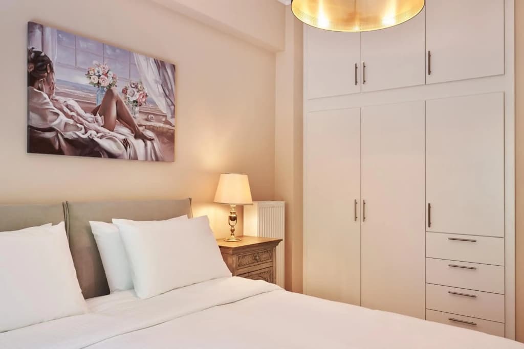 Spirou Merkouri Handcrafted 2BD Home - photo 17