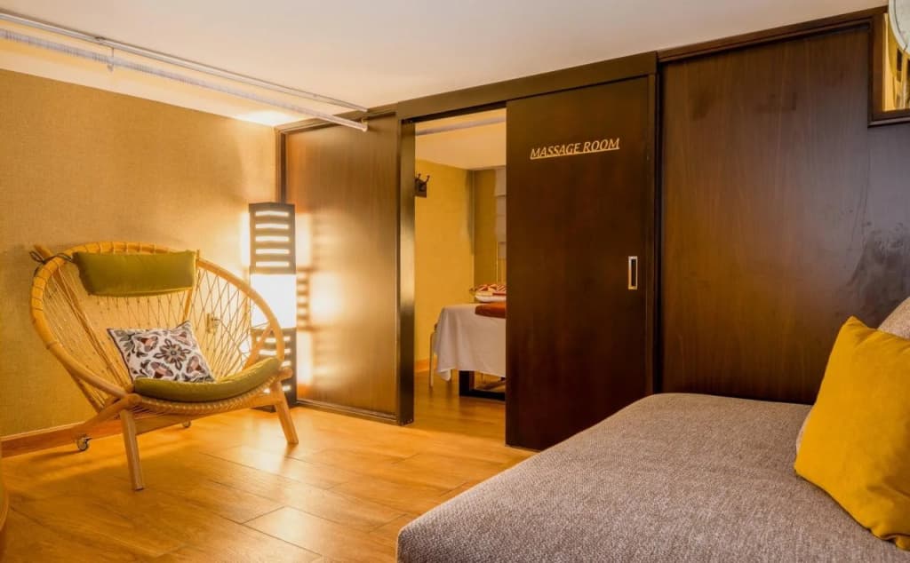 Tokyo Boutique Front Beach Hotel - photo 3