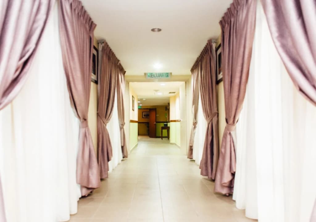 Hotel Darul Makmur - photo 11