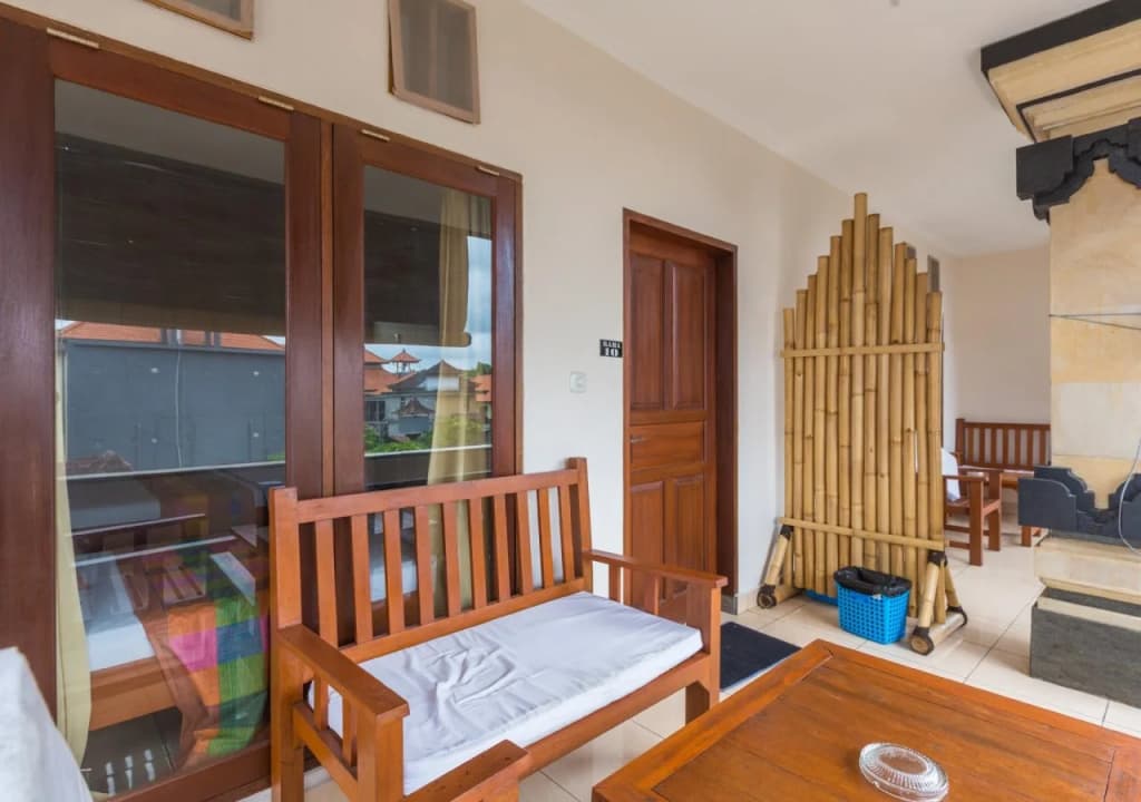 Suarsena Bungalow Ubud - photo 2