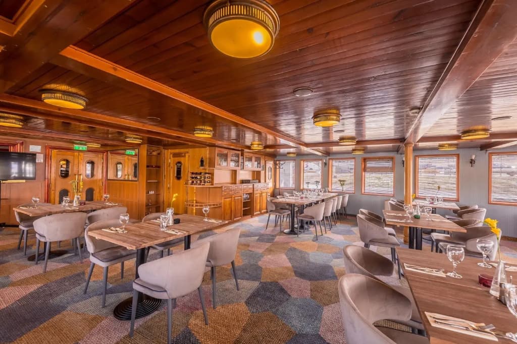 Fortuna Boat Hotel - photo 24