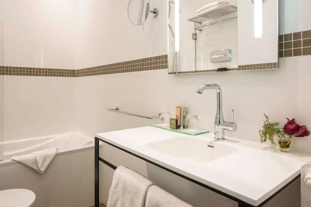 Hôtel Malte - Astotel - photo 9