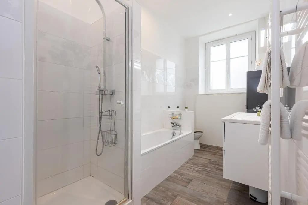 Jean Medecin Av - Large 2 Bdrs Central AC - photo 8