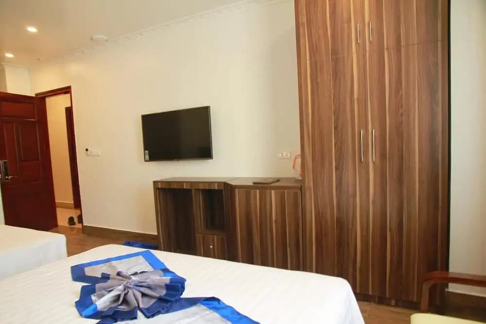 The Marine Hotel - photo 4