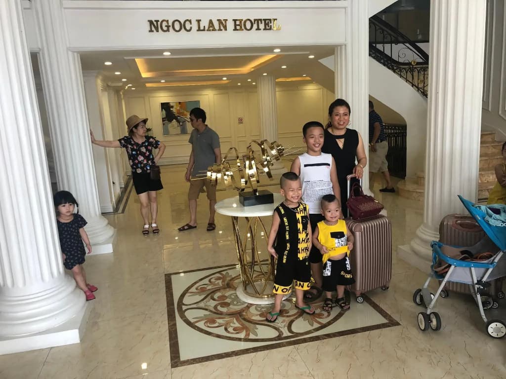 Ngoc Lan Halong Hotel - photo 13