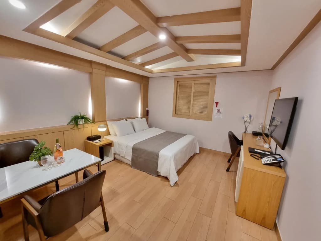 Lex Tourist Hotel - photo 6