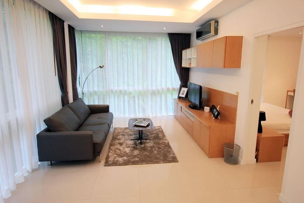 The Trees Hillside Apartment - photo 8