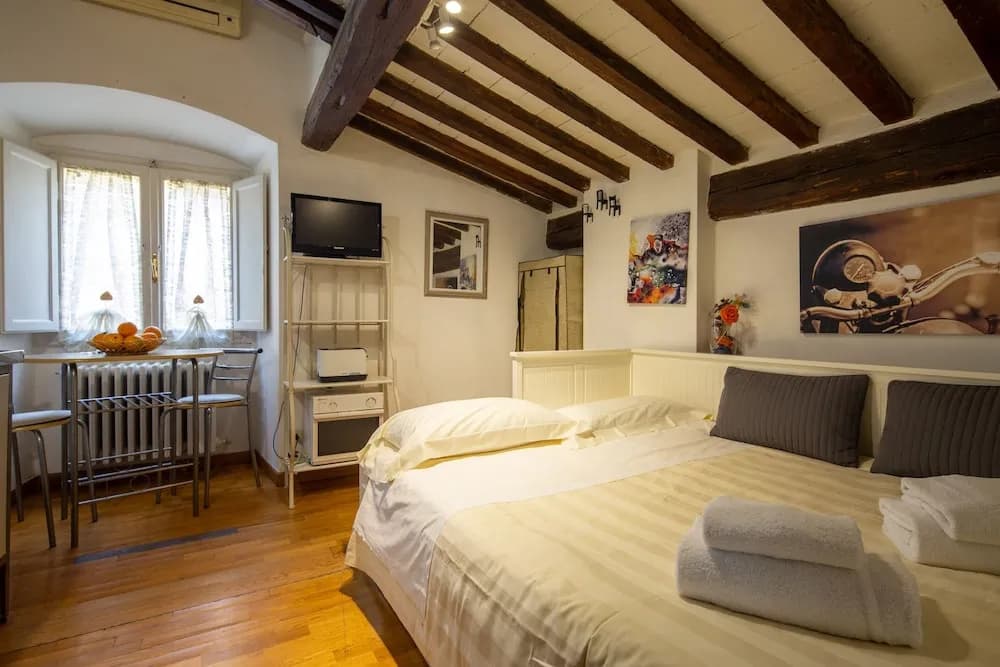 Santa Trinita Suite A - photo 2