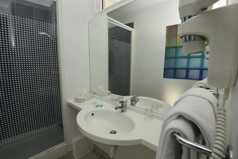 Adonis Sacré Cœur Hôtel Roma - photo 11