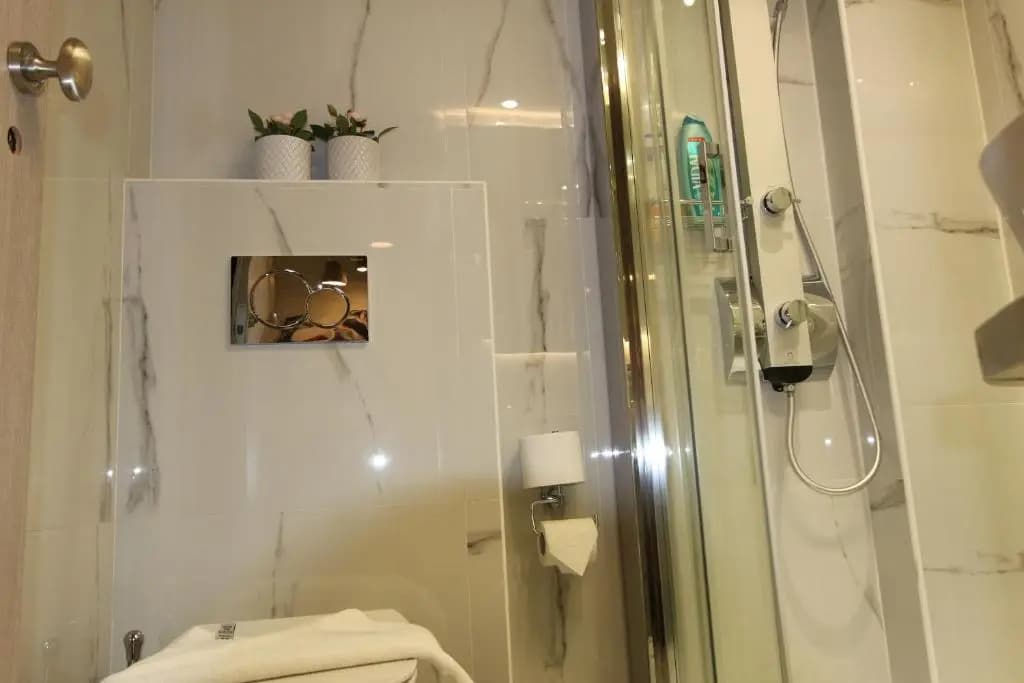 Aiolos Apartments Ermou 64 4th Floor - photo 7