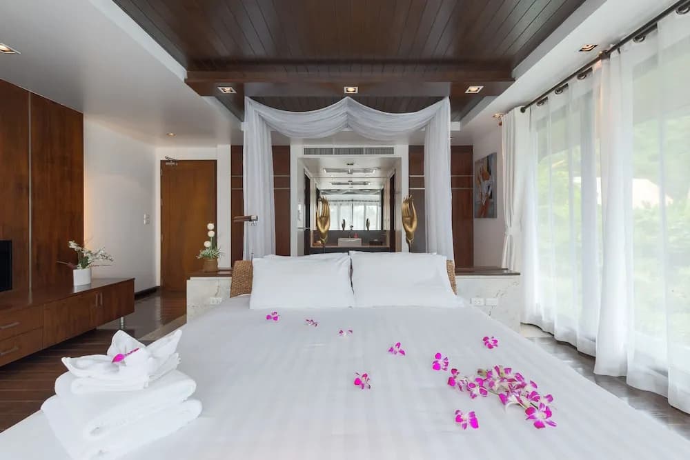 Spectacular Seaview Pool Villa Kalim 6 - photo 4