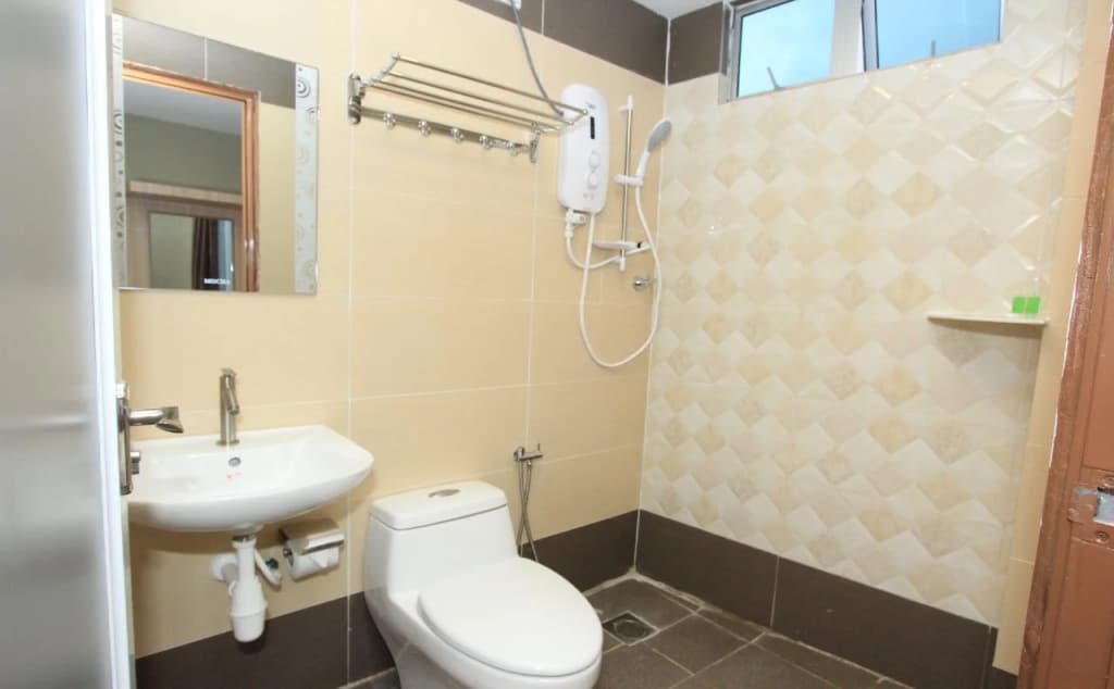 Veer Hotel - photo 8