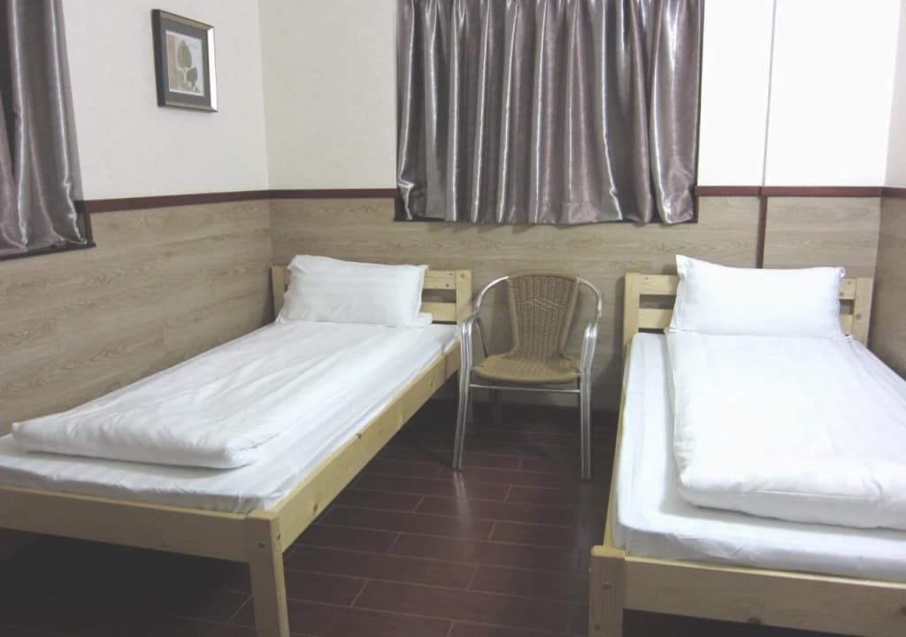 Hong Kong Motel - photo 1