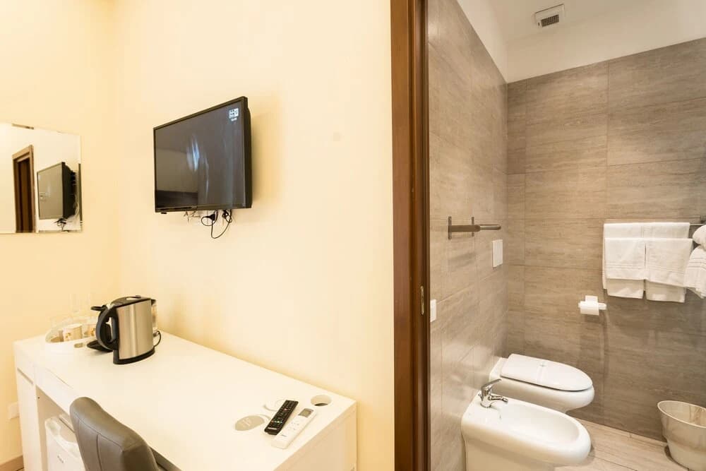 BQ House Milizie Luxury Rooms - photo 5