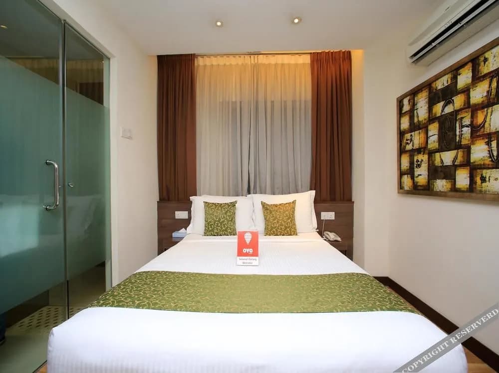 OYO 121 Frenz Hotel - photo 2