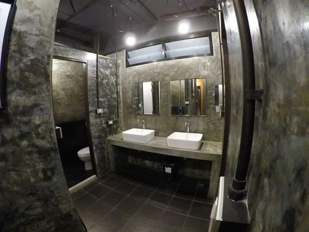 Black Panther Hostel - photo 9