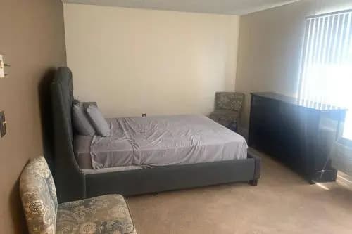 Large Hotel Style Suite (C00) - photo 7
