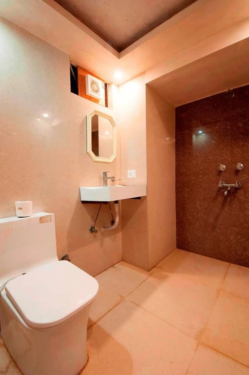 Hotel Tourist Lodge - photo 10