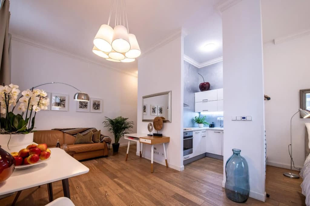 Modern Downtown APT - renovated, on ideal location - photo 18