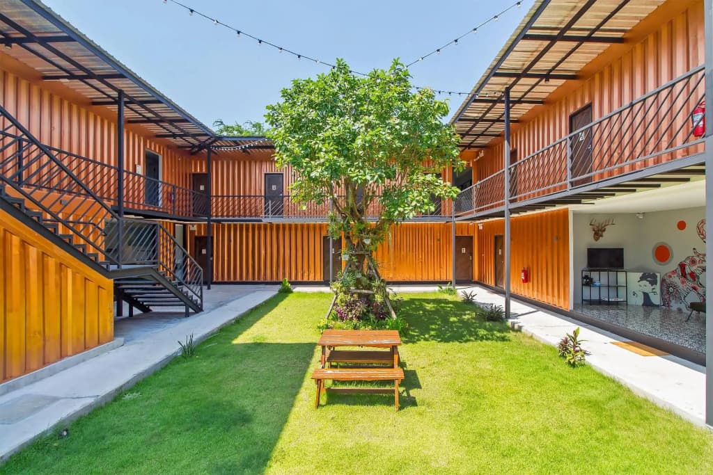 JN9 Poshtel - photo 16
