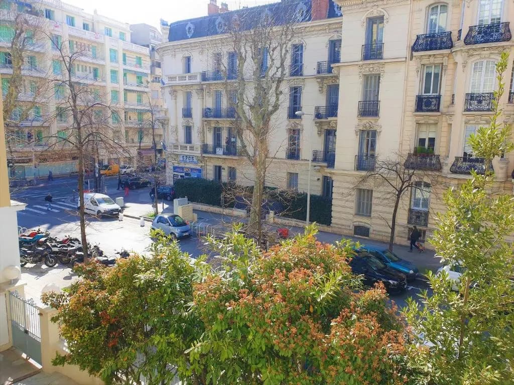 Baie Des Anges Duplex 205 - photo 2