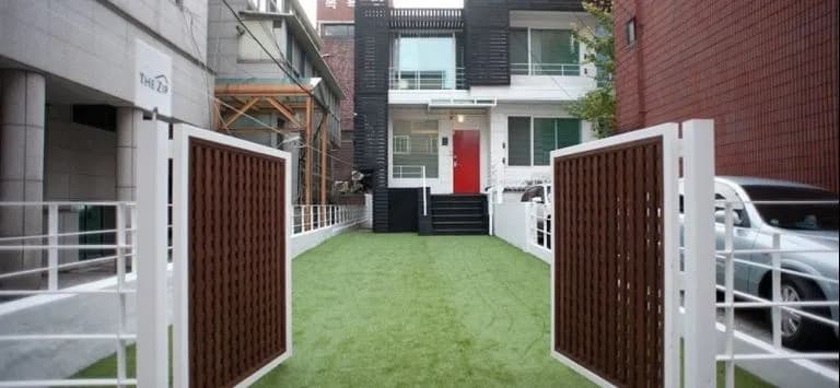 The Zip Guest House for Female Only - main photo