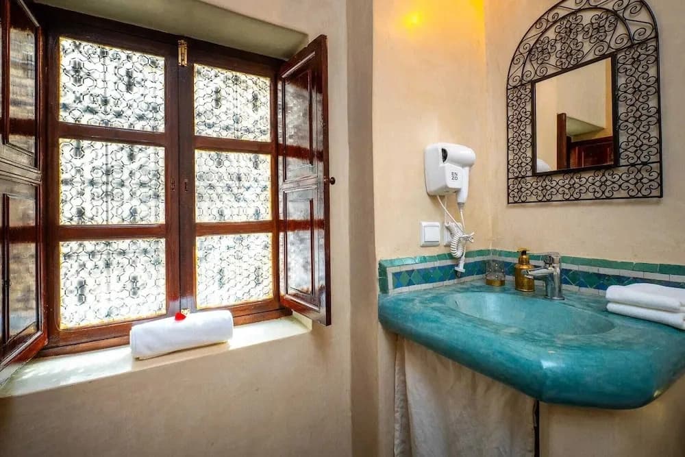Riad Koutchi - photo 10
