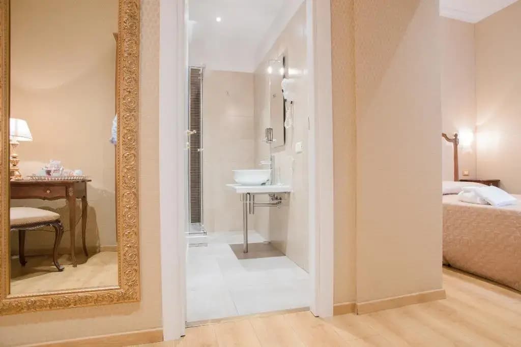 Rome King Suite - photo 19