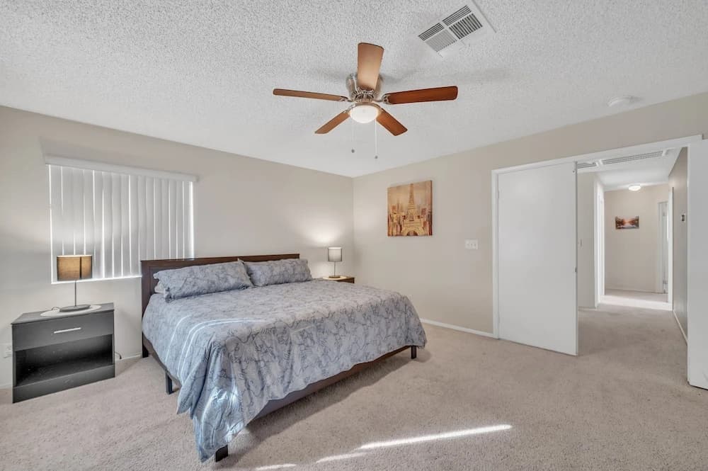Las Vegas Oasis With Sparkling Pool 3 Bedroom Home by Redawning - photo 5