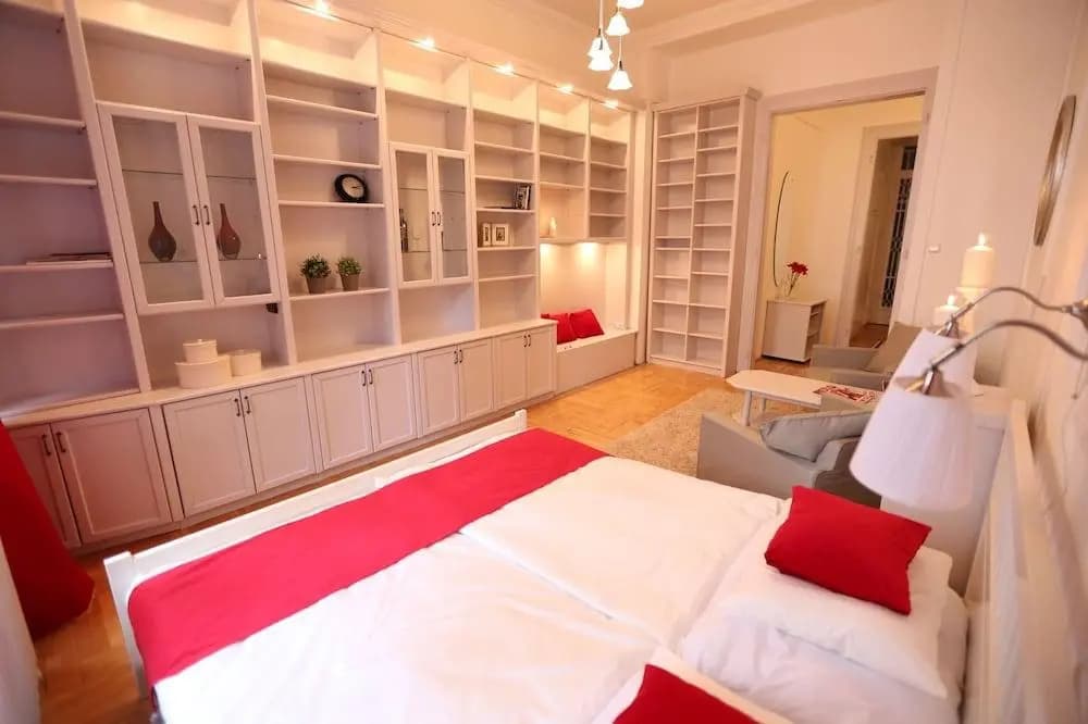 d.Five Classic Luxury Apartment - photo 5