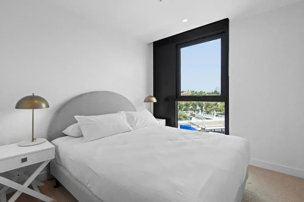 Executive 2-bed Apartment With Views, Gym and Spa - photo 2