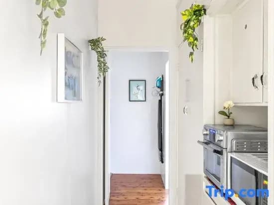 Killara Rooms – Close to Shops & Trains - photo 3