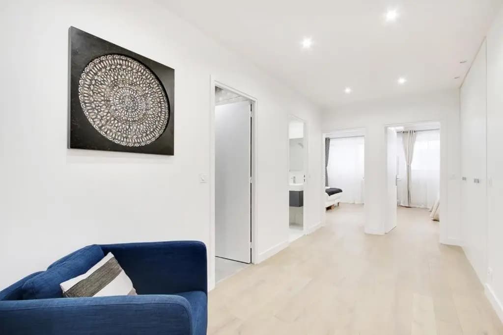 Trocadero/ Eiffel Tower - 3 Bedrooms- All New! - photo 9