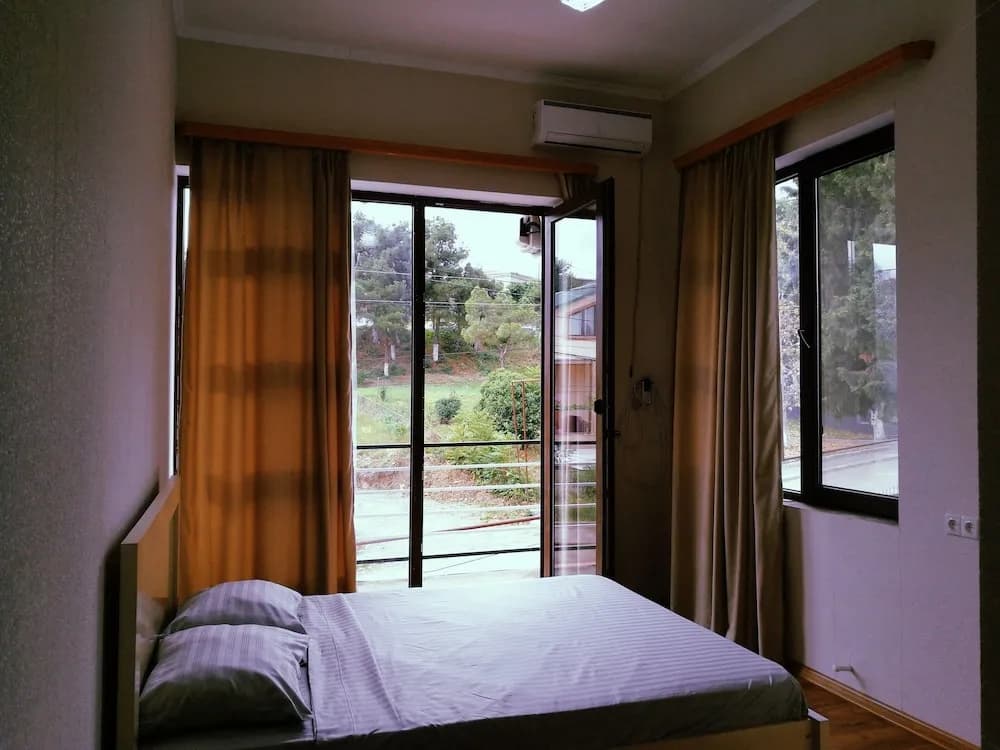 Agora Guesthouse - photo 3