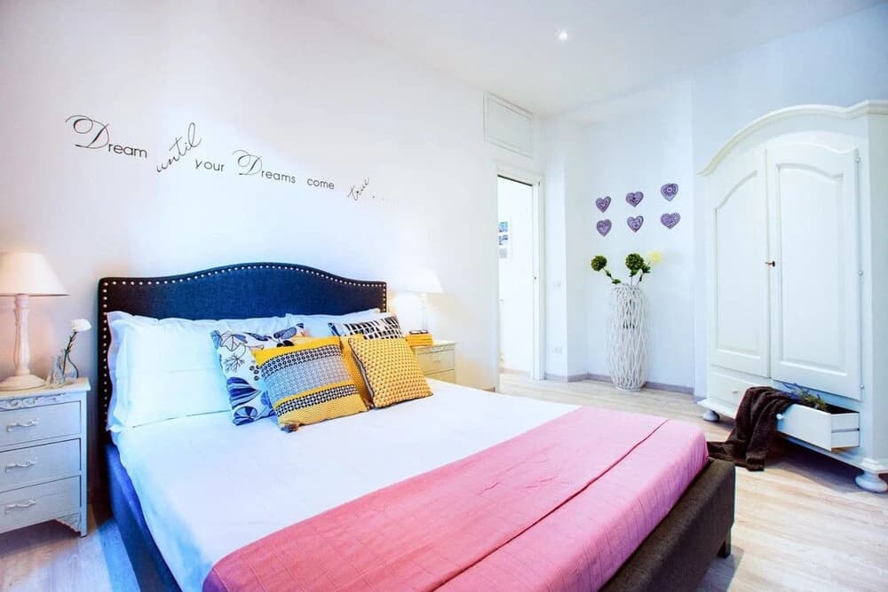 Romantic Flat With Large Terrace Close to S. Peter - photo 5