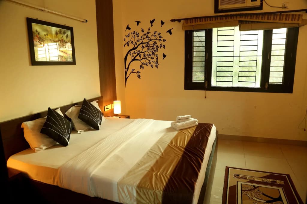 Anantkoti Hotel - photo 3