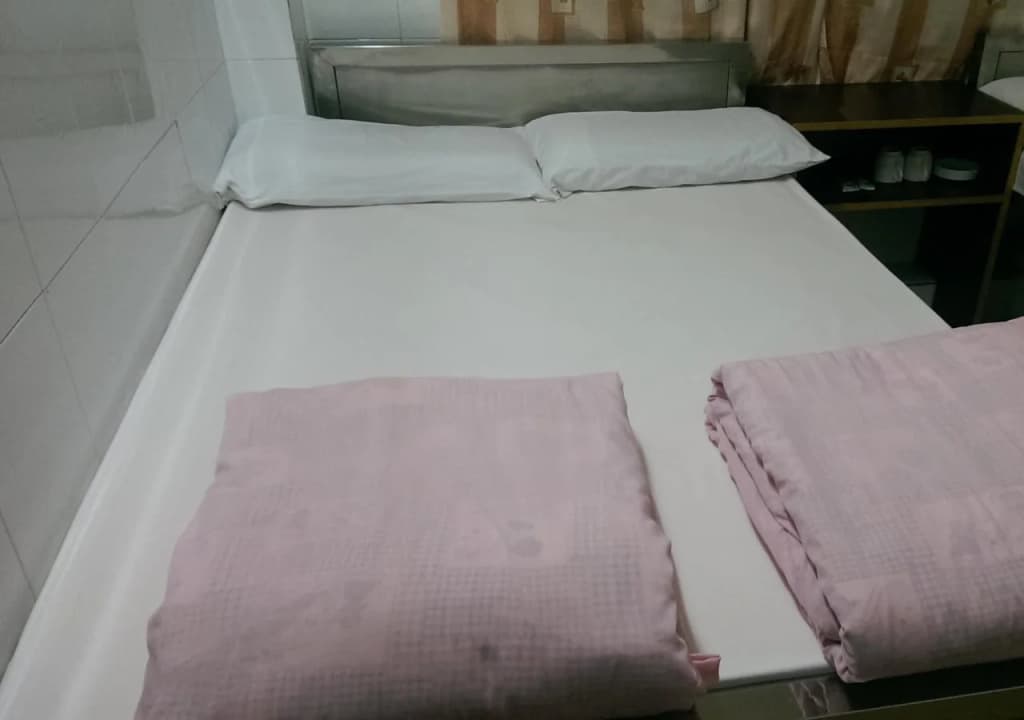 Hong Kong New York Guest House (TST Metro H Exit) - photo 5
