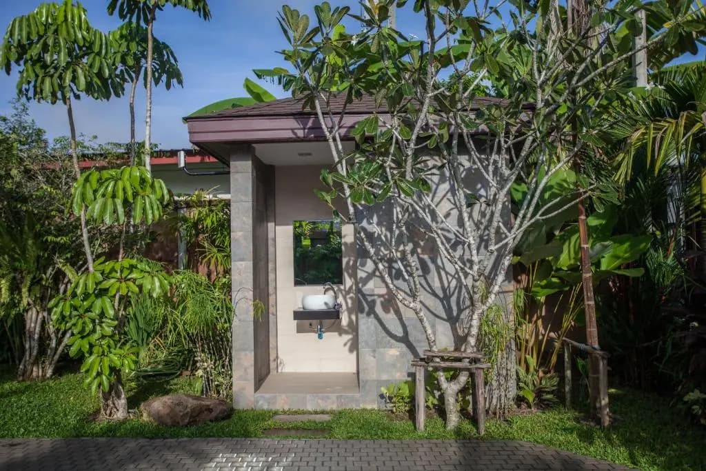 Baan Pinya Executive Bungalow - photo 8