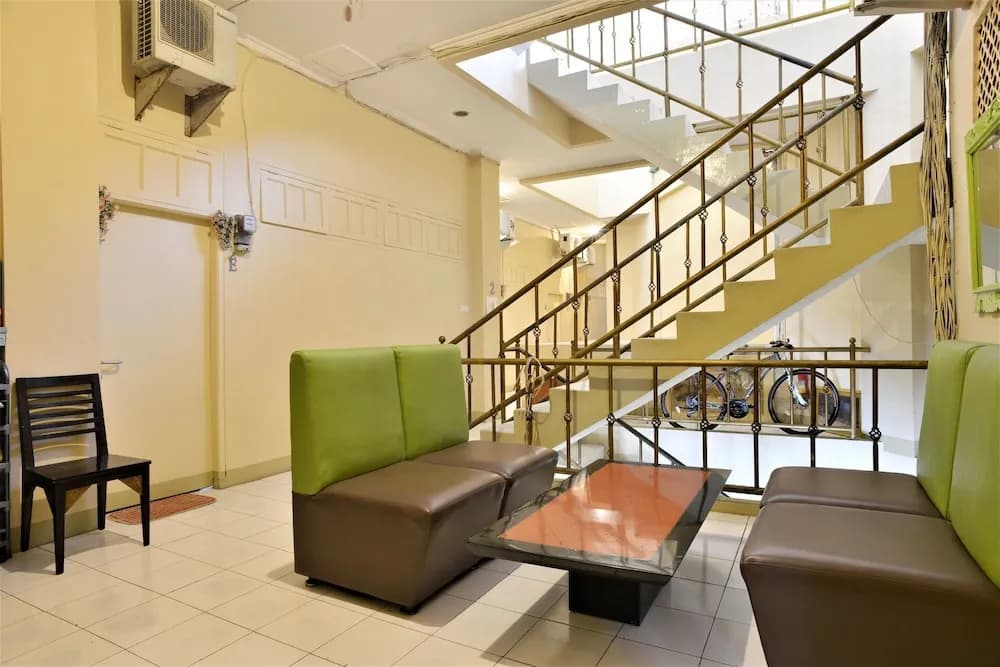 ZEN Rooms Basic Near Pasar Baru - photo 28