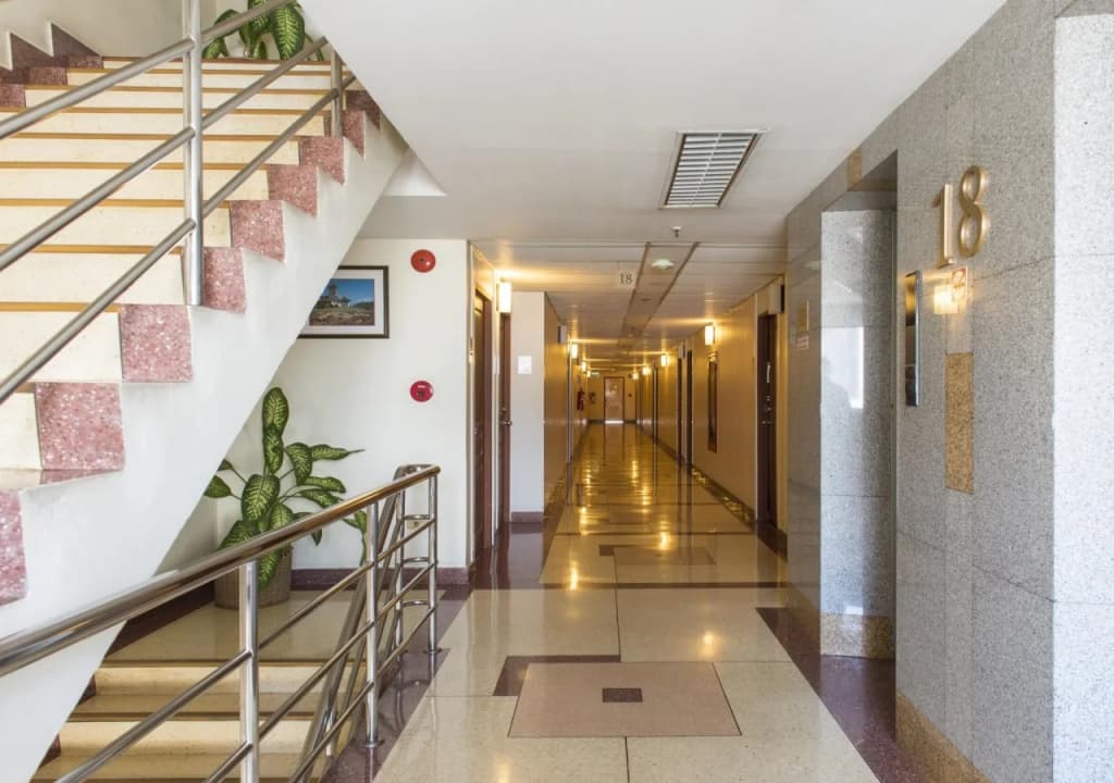 BU Place Hotel - photo 18
