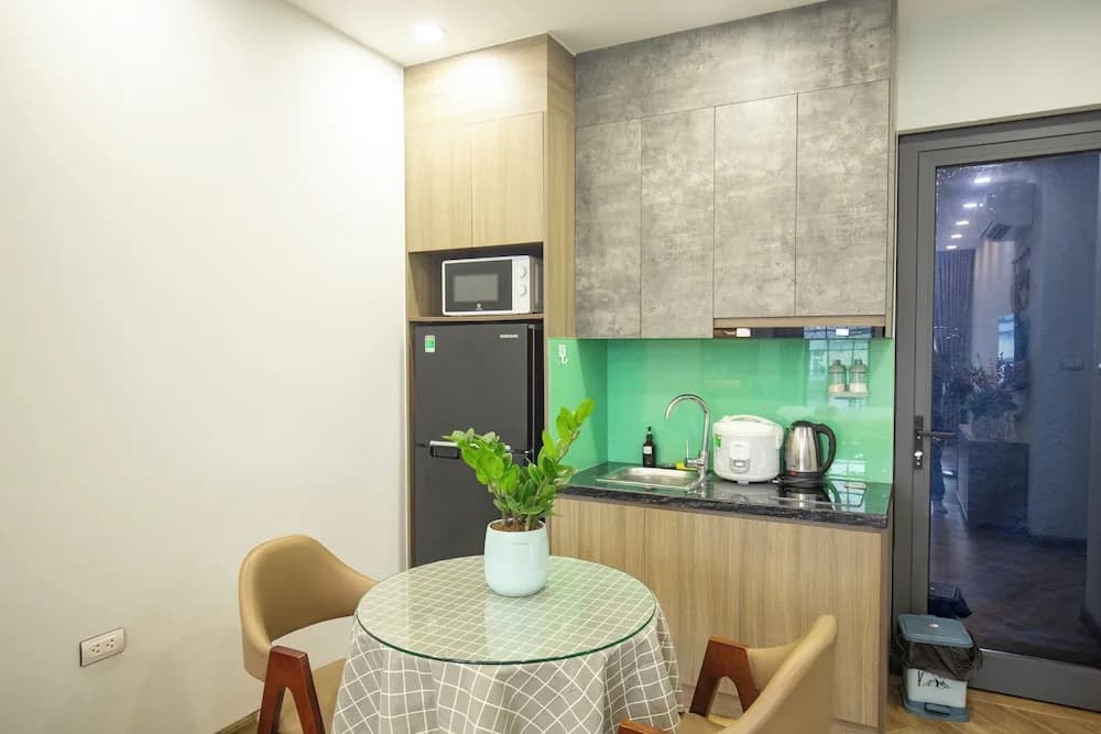 Westlake Emerald Suites - photo 27